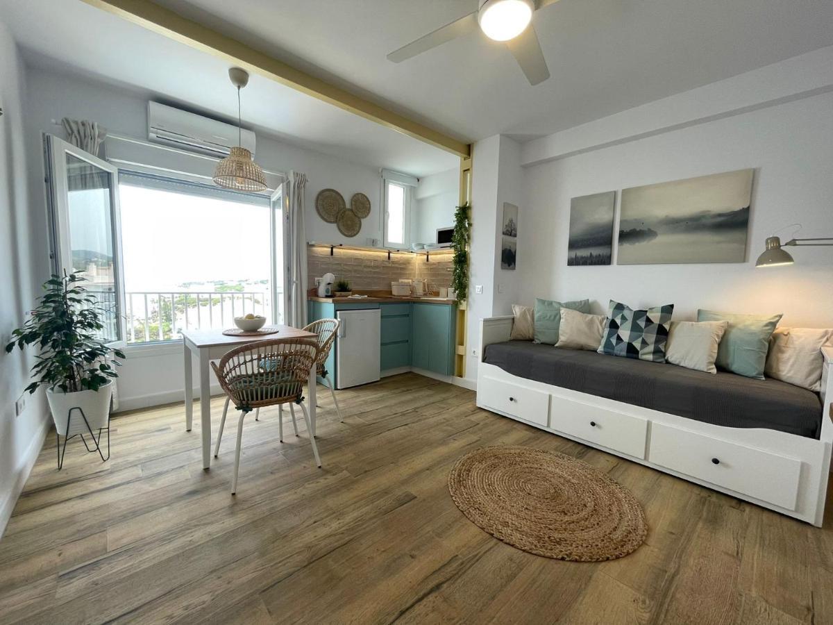 Studio On The Beach Front Malaga Ngoại thất bức ảnh