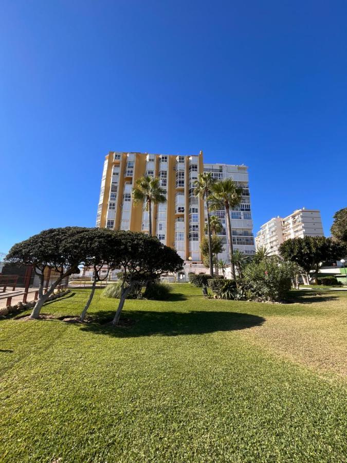 Studio On The Beach Front Malaga Ngoại thất bức ảnh